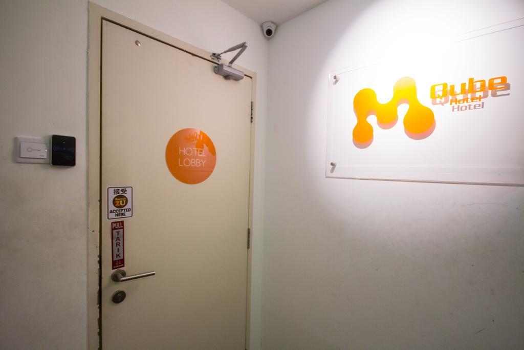 M Qube Hotel Sungai Dua Bukit Exterior foto